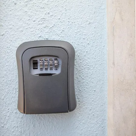 Beguest Tiny Azure Appartement