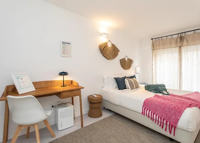 Beguest Tiny Azure * Parede